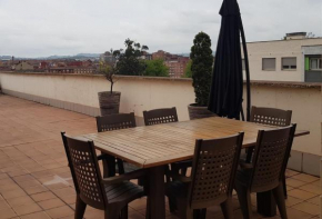 Lauredal - Ático con amplia terraza, 2 hab, 2 baños, pádel, parque infantil